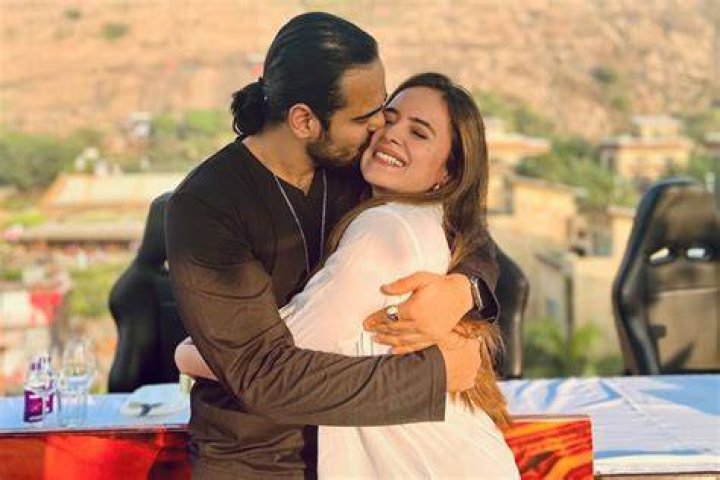Akash Dodeja’s Girlfriend: Who is Akash Dodeja Dating?