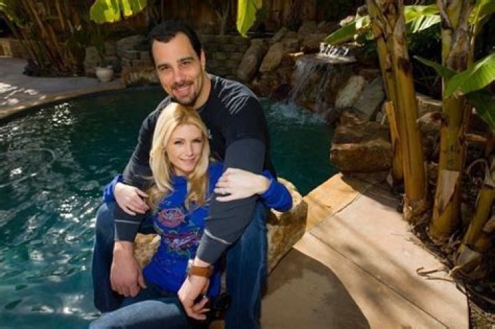 Brande Roderick, Glenn Cadrez's Wife
