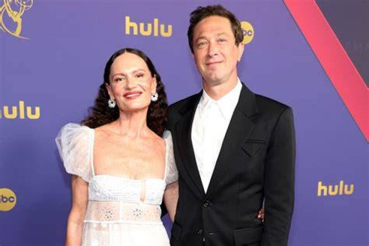 Ebon Moss-Bachrach’s Girlfriend: Who is Ebon Moss-Bachrach Dating?