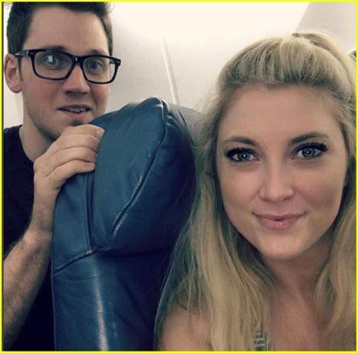 Elle Fowler, Alex Goot's Girlfriend