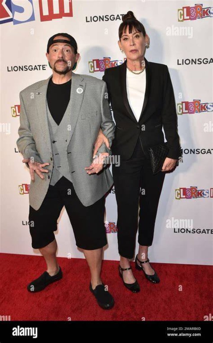 Jennifer Schwalbach Smith, Kevin Smith's Wife