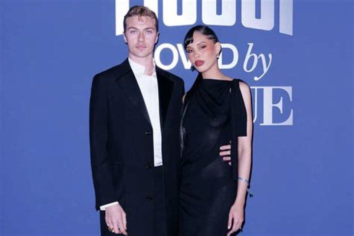 Lucky Blue Smith’s Girlfriend: Who is Lucky Blue Smith Dating?