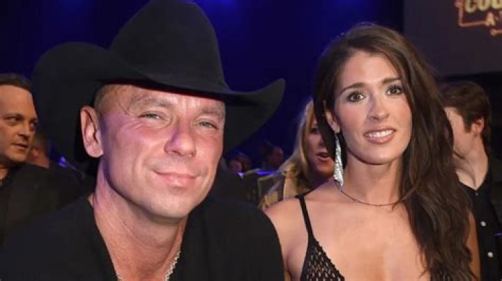 Masterlasheron’s Girlfriend: Who is Masterlasheron Dating?