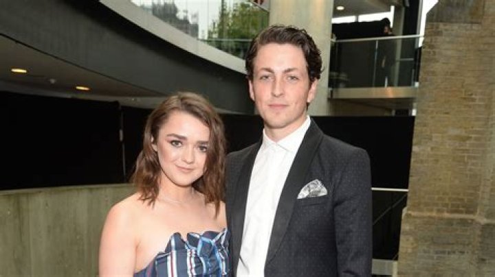 Ollie Jackson, Maisie Williams's Boyfriend