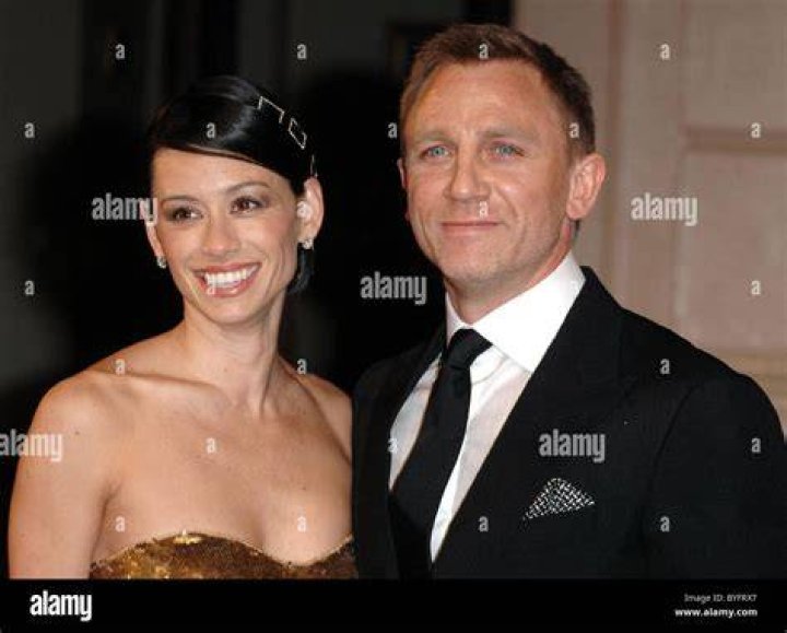 Satsuki Mitchell, Jason Lewis's Girlfriend