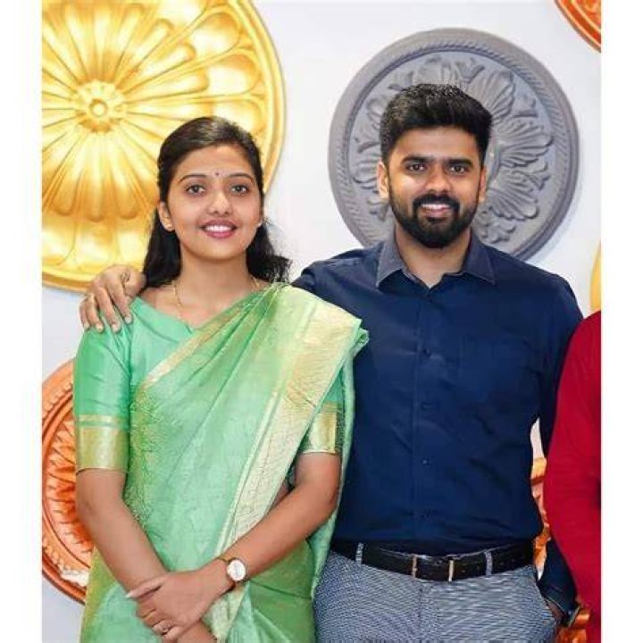 Srushti Porey’s Boyfriend: Who is Srushti Porey Dating?