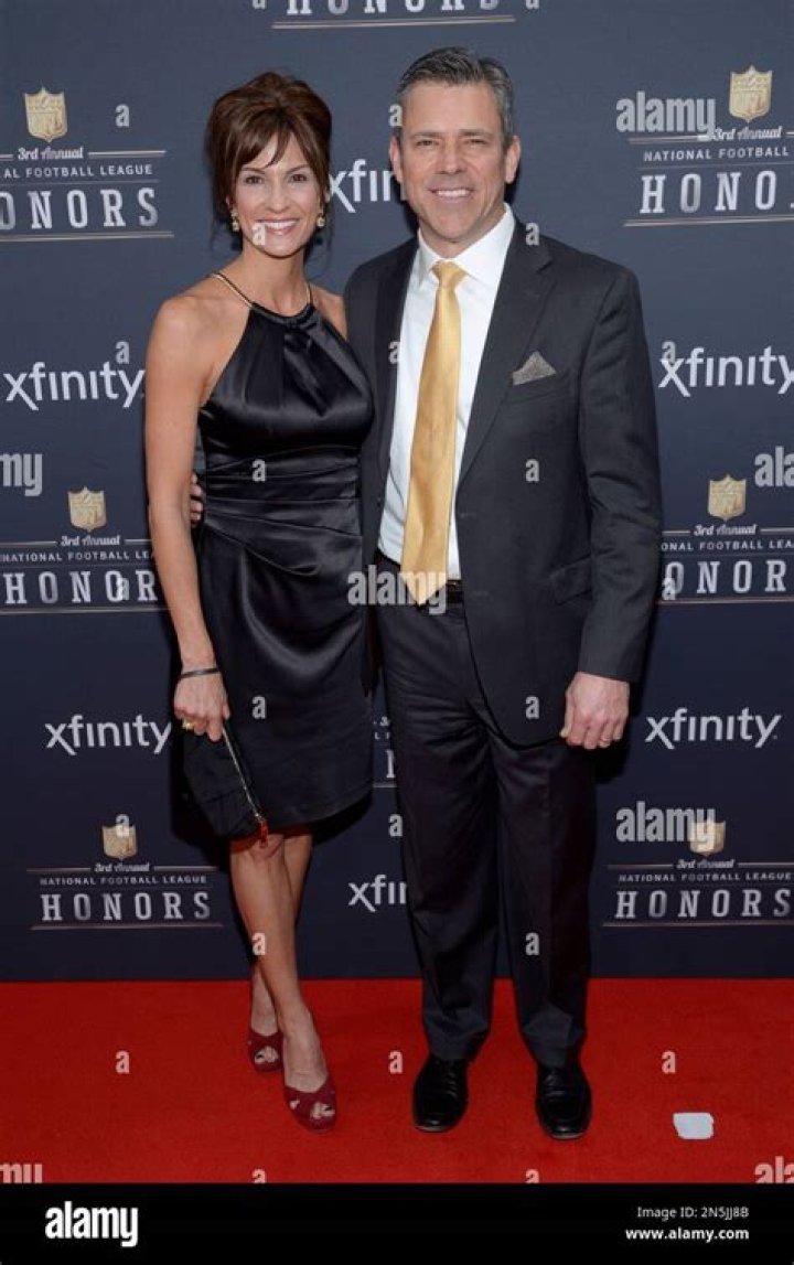 Stacy Brunell, Mark Brunell's Wife