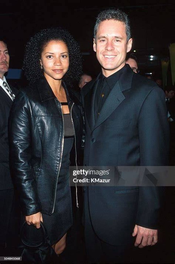 Wayne Isaak, Gloria Reuben's Husband