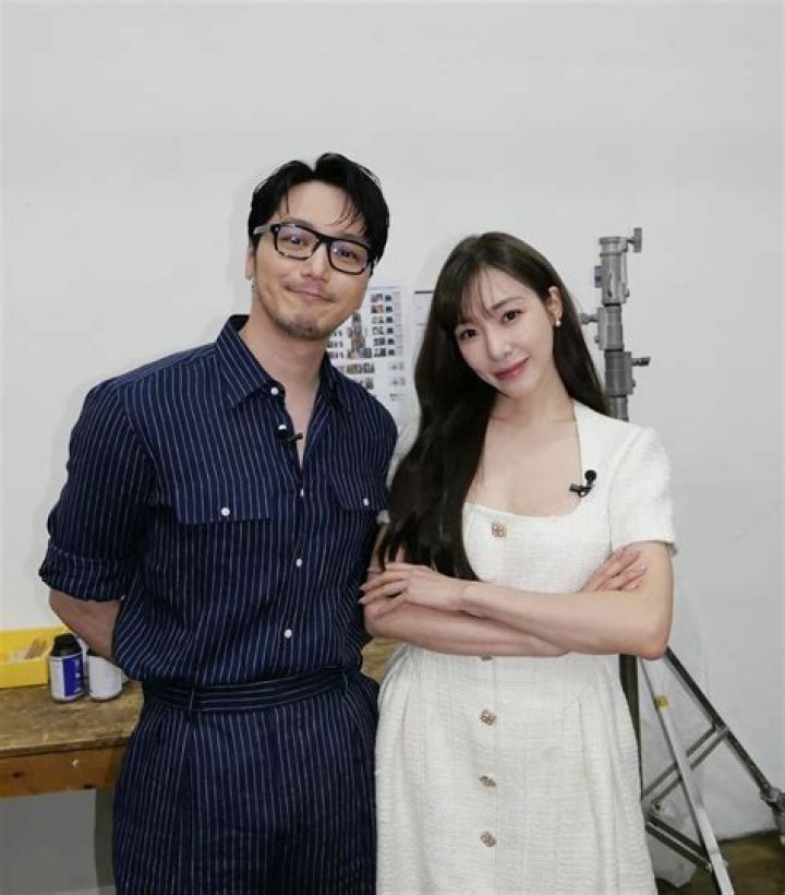 Who is Kim YoHan Dating – Kim YoHan's Girlfriend & Exes