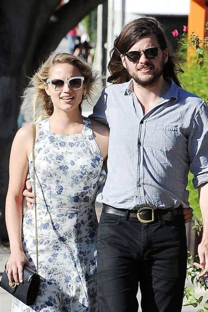 Winston Marshall’s Wife: Who is Winston Marshall Dating?